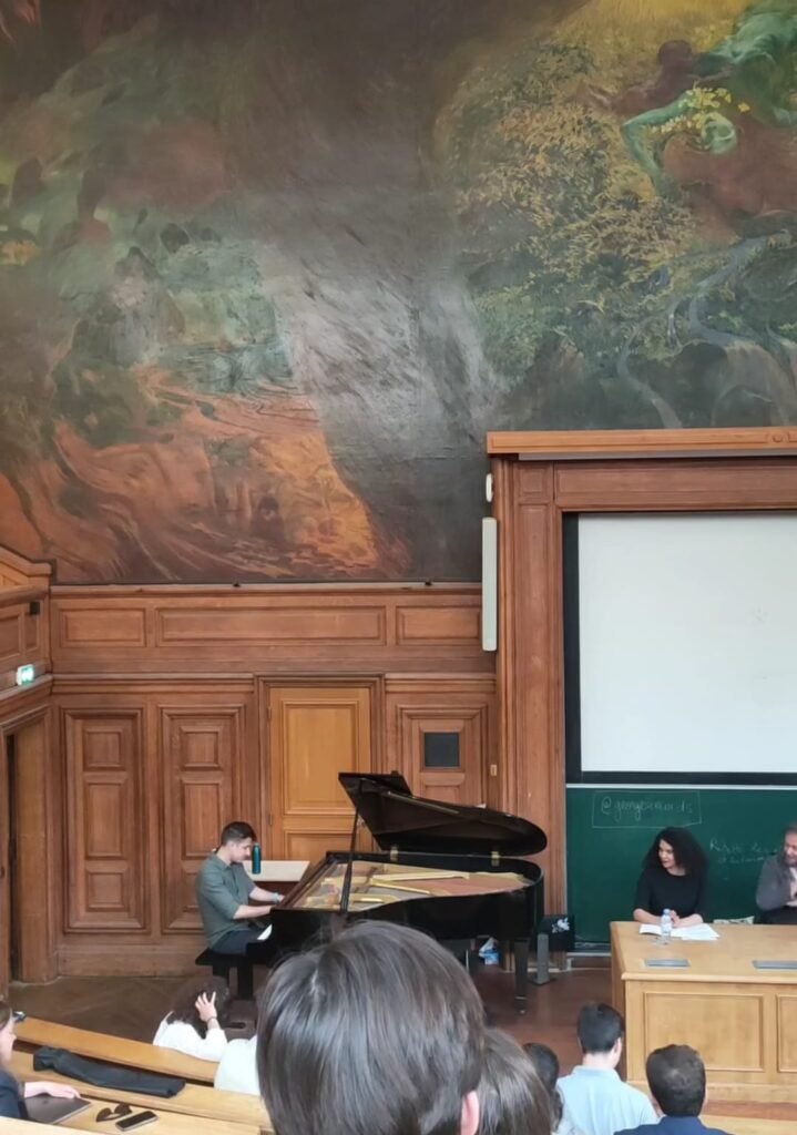 WhatsApp Image 2025-10-20 at 00.04.37